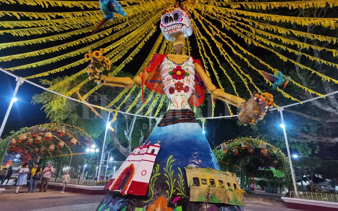 Adornan Parque De Berriozábal Por El Día De Muertos El Heraldo De